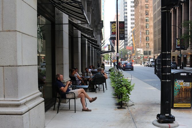 Vice, Crime and Gangsters in Chicago: A Self-Guided Audio Tour - Meeting Point and Accessibility