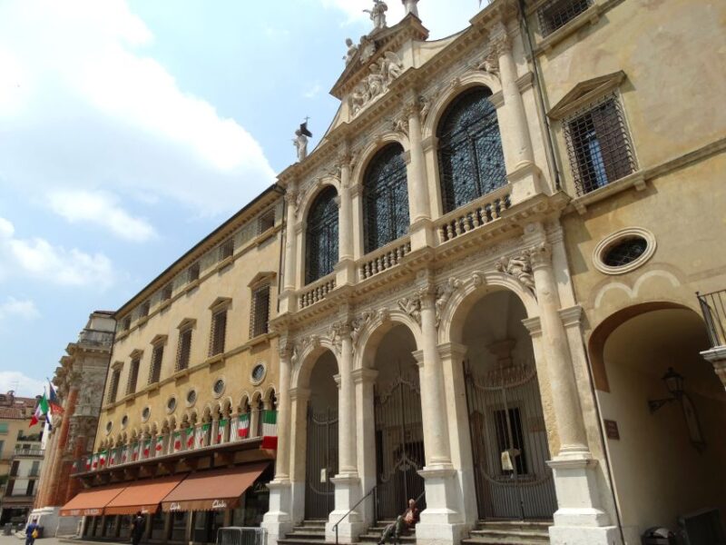 Vicenza: Palladian Architecture Private Walking Tour - Highlights and Itinerary