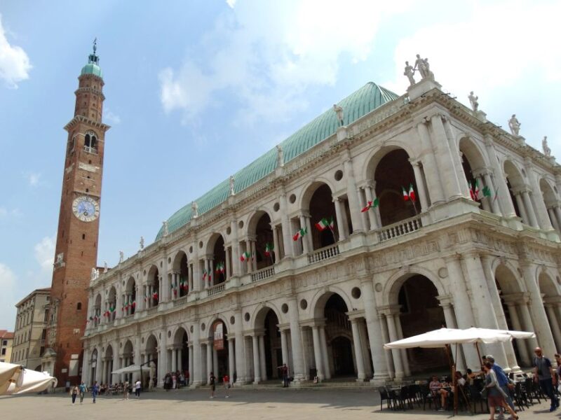 Vicenza: Palladian Architecture Private Walking Tour - Languages and Guide
