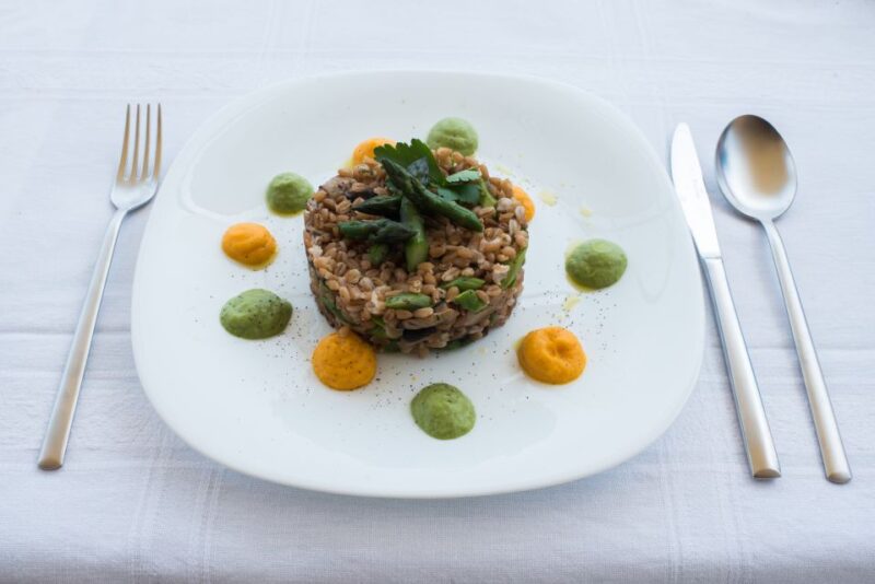 Vico Equense: Authentic Cooking Class at a Locals Home - Meeting Point and Class Timing
