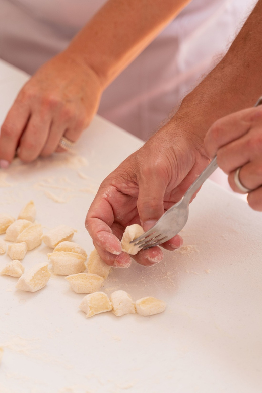 Vico Equense: Market & Cooking Class at a Locals Home - Tasting the Homemade Dishes
