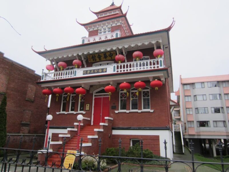 Victoria: 2-Hour Food and History Tour With Tastings - Highlights of the Tour