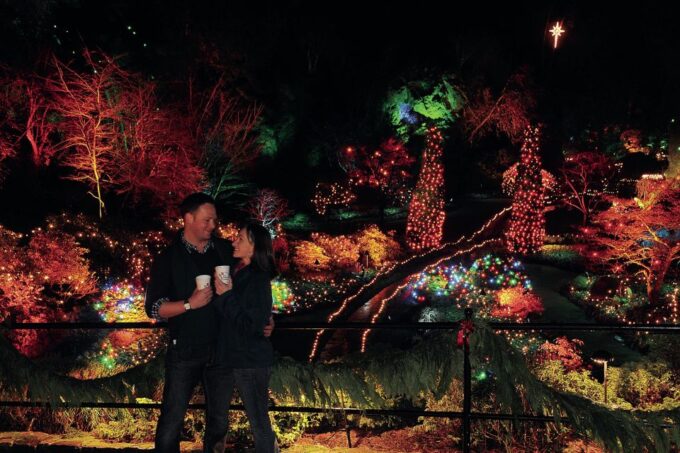 Victoria and Butchart Gardens Christmas Tour - Guided Victoria Tour