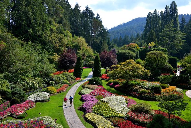 Victoria and Butchart Gardens Tour From Vancouver - Logistics and Group Size
