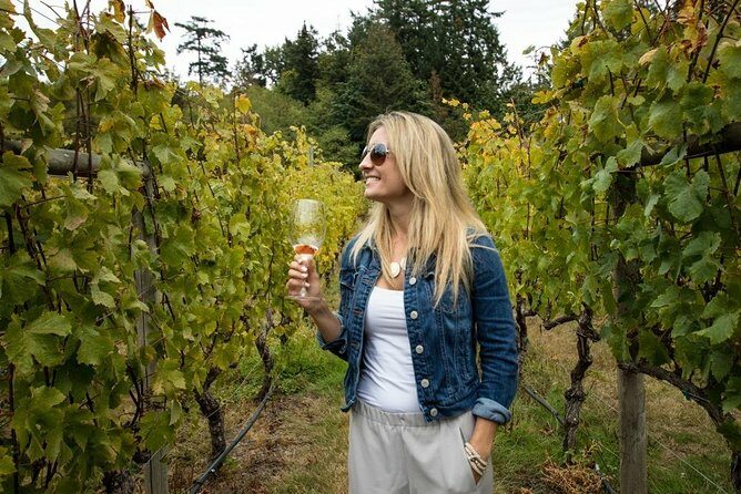 Victoria Boutique Winery Tour - Victoria Boutique Winery Tour: A Detailed Look at Saanich’s Finest Sips