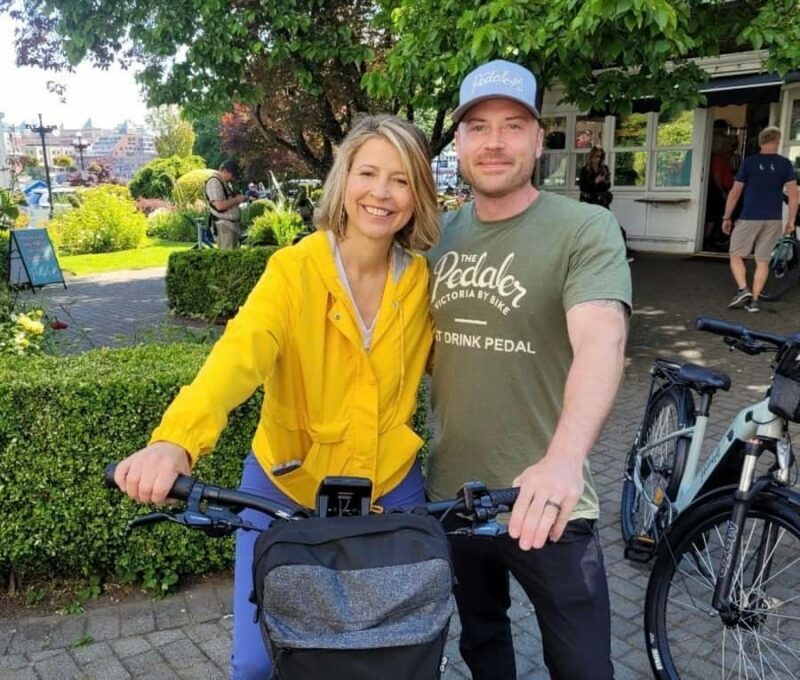 Victoria City Highlights Pedal Bike Tour - Hoods & Legends - Exploring Victoria by Bike: What You Can Expect