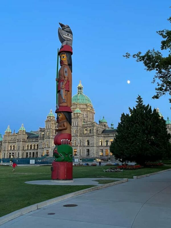 Victoria: City Highlights Walking Tour | 3-Hour - FAQ