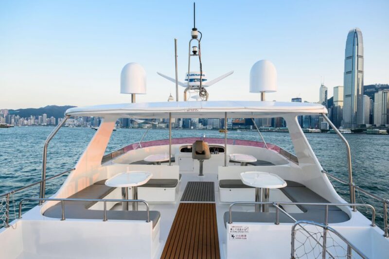 Victoria Harbour: Night Yacht Tour With Stunning Views - Experience Highlights