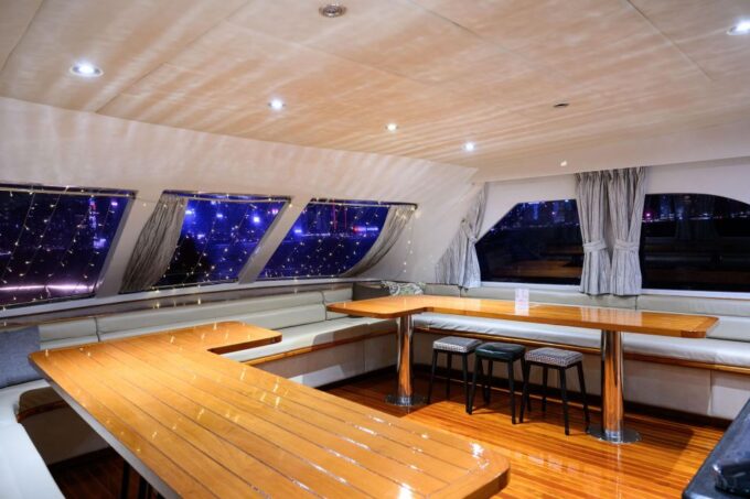 Victoria Harbour: Night Yacht Tour With Stunning Views - Beverages and Additional Amenities