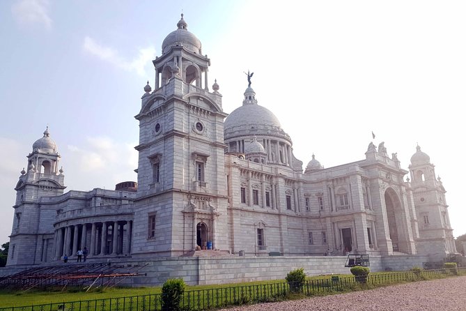 Victoria Memorial Hall Guided Tour (Including Surrounding Areas) - Architectural Highlights