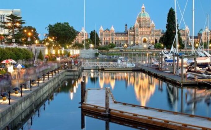 Victoria: Self-Guided Audio Tour - Self-Paced Sightseeing
