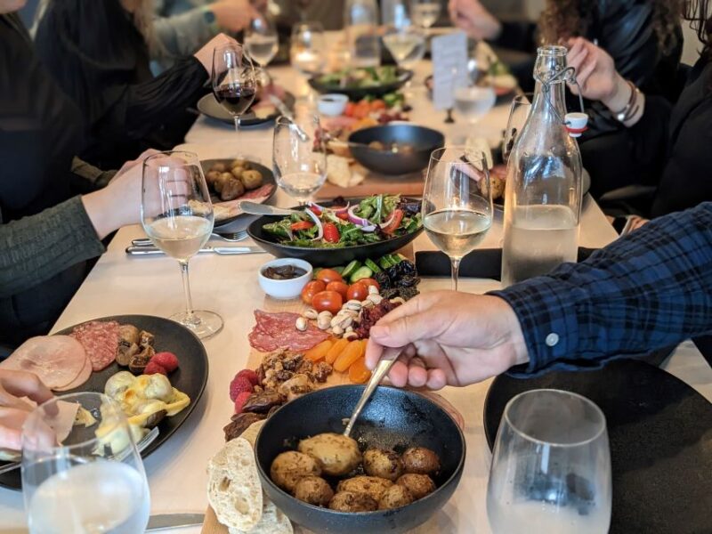 Victoria: Sip, Savor, Stroll Evening Food Tour - Drinks Included