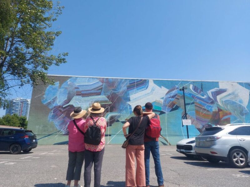Victoria: Tips-Based City Highlights Walking Tour | 2.5-Hour - Key Points