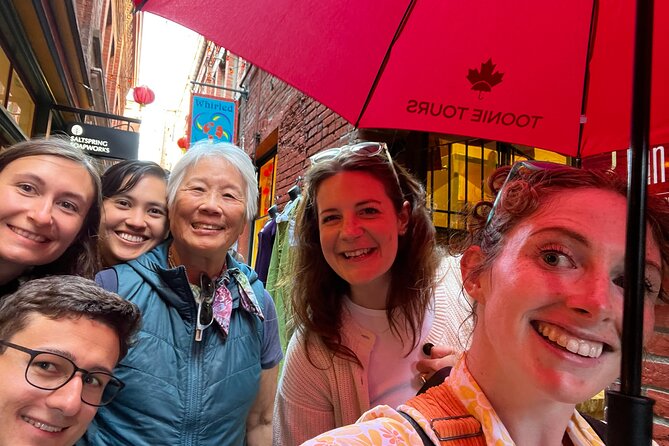Victoria Tips-Based Walking Tour | 2.5-Hour - Tour Duration and Length