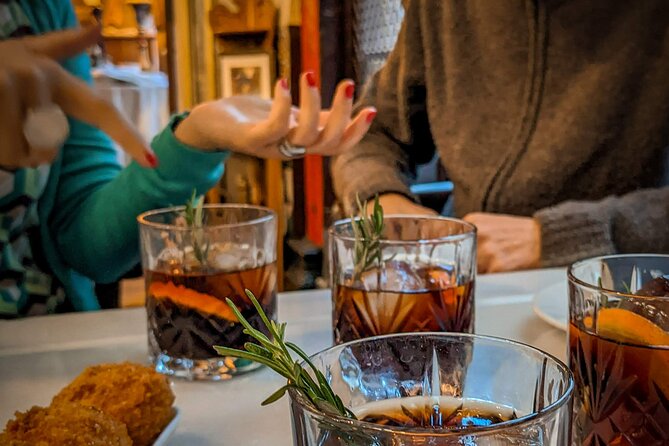 Vidavivida Wine Journey Food and Culture Tour in Barcelona - Historic Neighborhoods