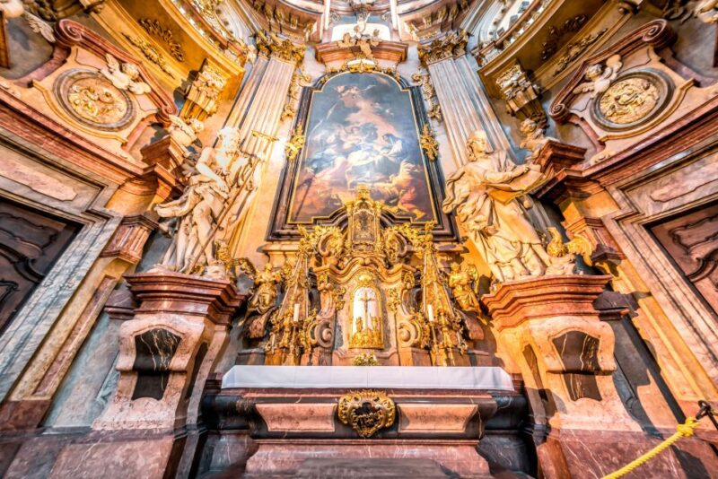 Vienna: 1-Day Trip to Prague Private Guided Tour - Key Points