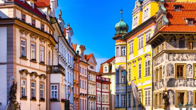 Vienna: 1-Day Trip to Prague Private Guided Tour - Booking and Payment