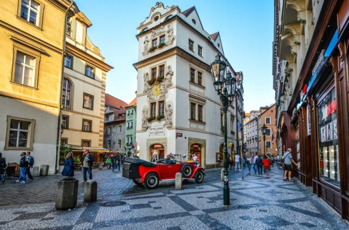 Vienna: 1-Day Trip to Prague Private Guided Tour - Frequently Asked Questions