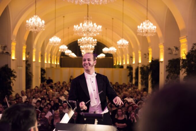 Vienna: 3-Course Dinner and Concert at Schönbrunn Palace - Cancellation and Duration Information