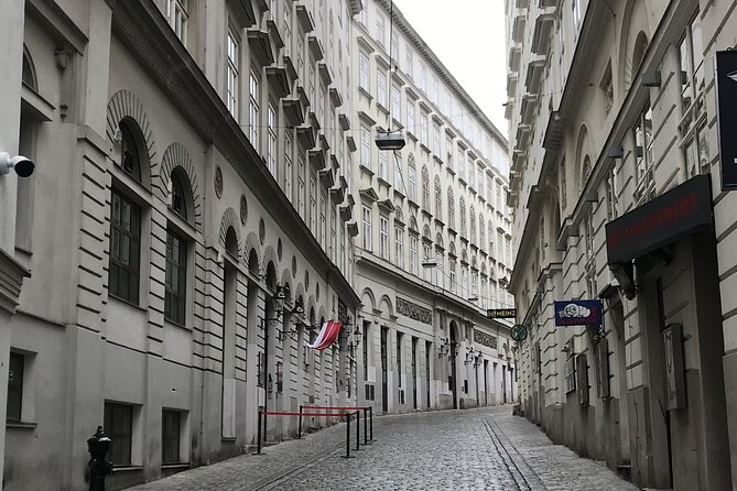 Vienna and the Holocaust: A Self-Guided Walking Tour - Navigating the Route