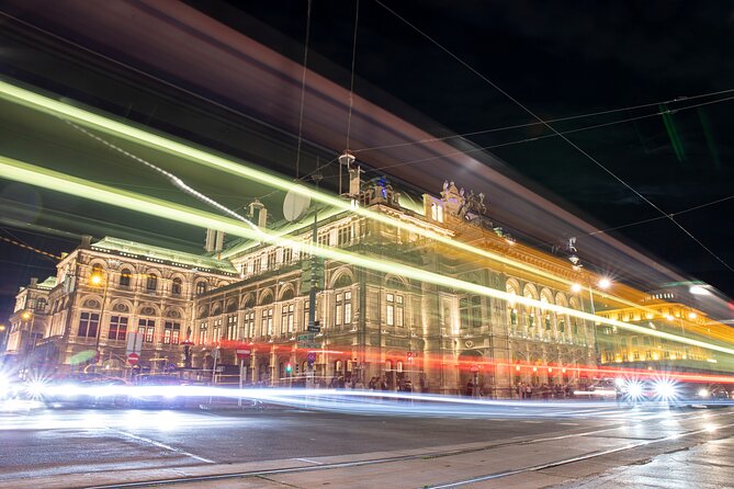 Vienna at Night! Photo Tour of the Most Beautiful Buildings in the City - Sightseeing and Photography