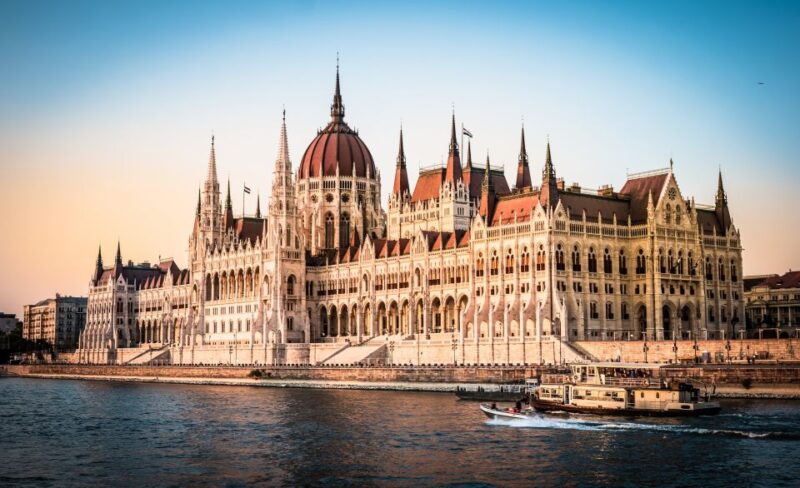 Vienna: Budapest Day Trip - Overview and Highlights