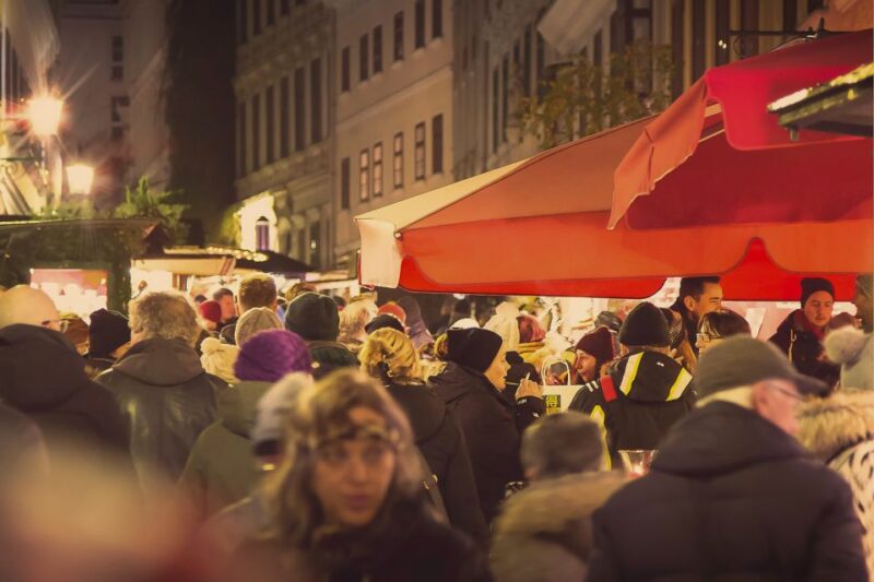 Vienna: Christmas Markets Tour - Explore Viennas Christmas Markets