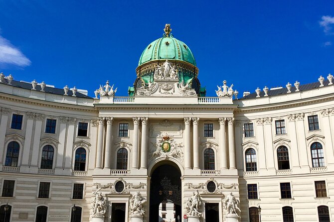 Vienna Christmas Tour - Getting to the Tour