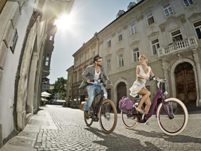 Vienna: City Highlights E-Bike Tour - E-Bike Comfort and Safety