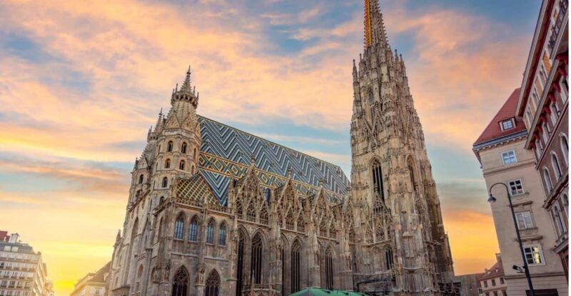 Vienna City/Old Town Audio Rally by P.I. Sir Peter Morgan - Navigate Cobbled Streets