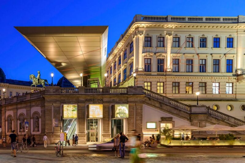Vienna: City Tour With Audio Guide - Convenient Tour Features