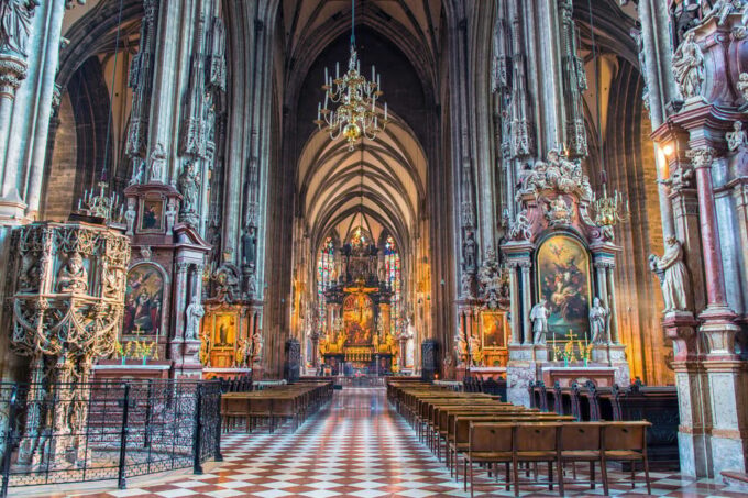 Vienna: City Tour With Audio Guide - Language Options