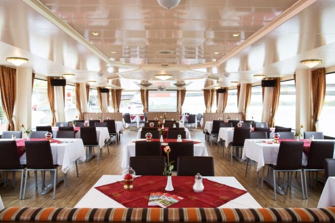 Vienna: Cruise and Schnitzel Tour - Explore Vienna by Boat