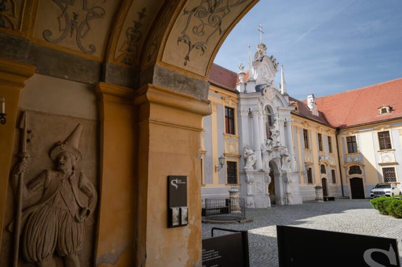 Vienna: Danube Valley 3 Castles and Wine Tasting Tour - Good To Know