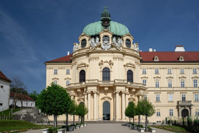 Vienna: Danube Valley 3 Castles and Wine Tasting Tour - Inclusions