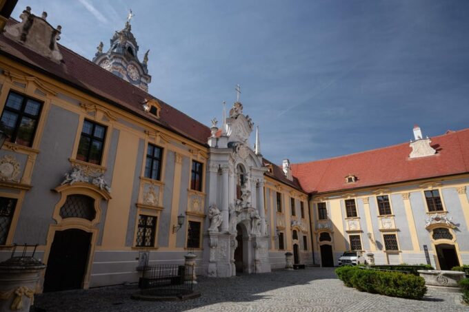 Vienna: Danube Valley 3 Castles and Wine Tasting Tour - Pickup Location