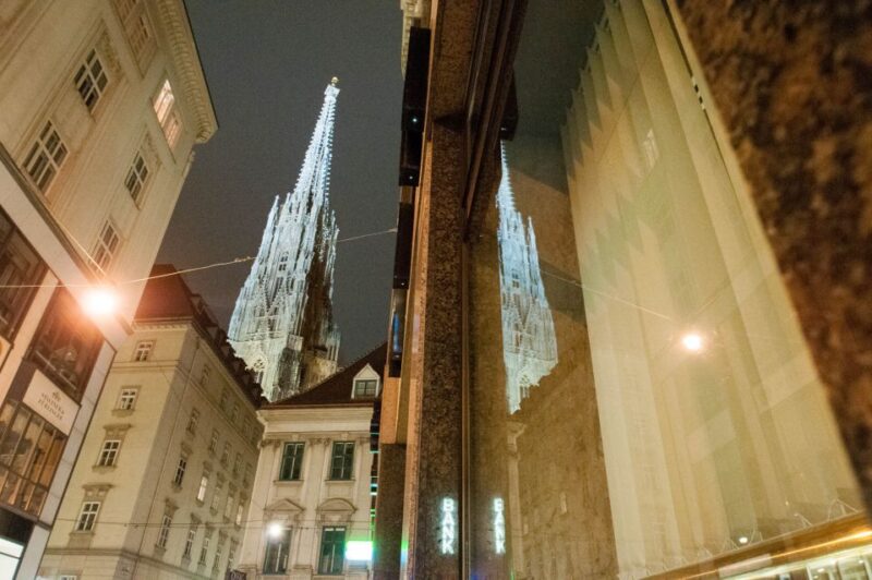 Vienna: Ghosts and Legends Guided Nighttime Walking Tour - Neuer Markt Legends