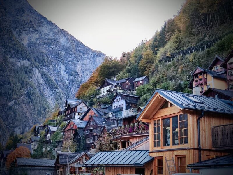 Vienna: Hallstatt Private Tour With Skywalk and Salt Mine - Skywalk Experience