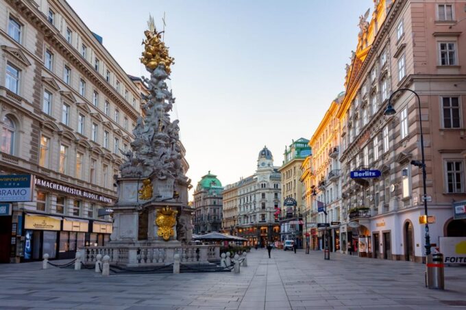 Vienna Historic Center: Walking Tour With Audio Guide on App - Tour Logistics and Access