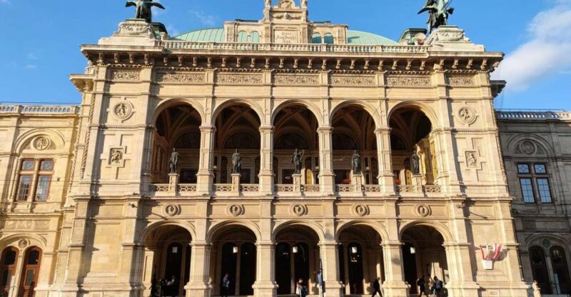 Vienna Historical Highlight City Tour + Hofburg - Historical Insights