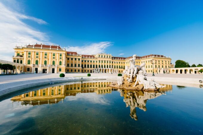 Vienna: Hop-On Hop-Off Sightseeing Bus Tour - Discovering Schönbrunn Palace