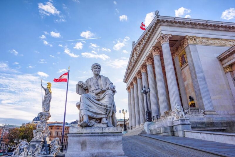 Vienna: Insta-Perfect Walk With a Local - Capture Landmarks and Everyday Life