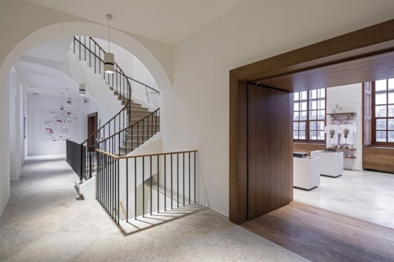 Vienna: Lower Belvedere Entry Ticket & Temporary Exhibitions - Study Collection Middle Ages and Renaissance