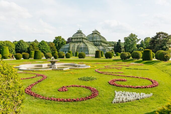 Vienna: Panorama Train Tickets to Explore Schönbrunn Palace - Wheelchair Accessibility