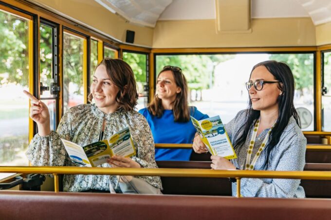Vienna: Panorama Train Tickets to Explore Schönbrunn Palace - Important Train Schedule Details
