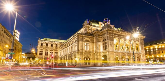 Vienna: Panoramic Night Tour by Bus - Cancellation and Payment Options