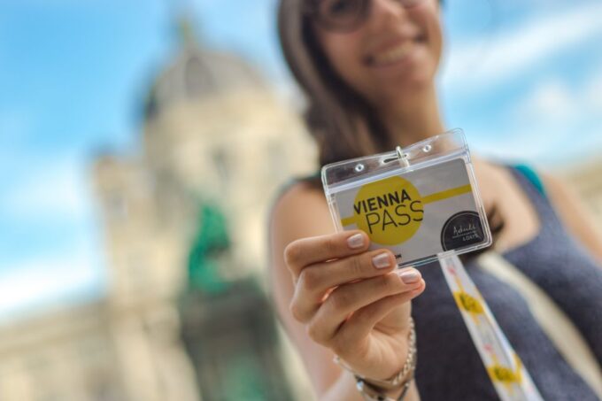 Vienna PASS: 1, 2, 3, or 6 Days of Sightseeing - Pickup and Service Center Hours