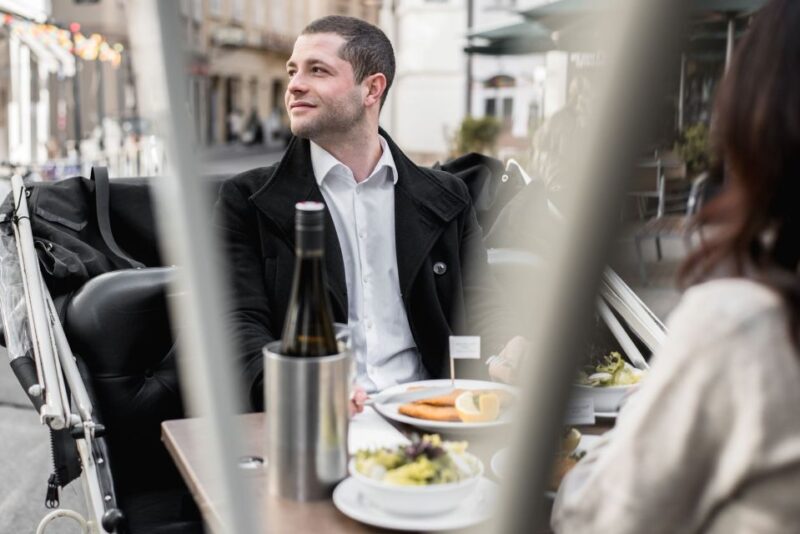 Vienna: Private Electro Odltimer Tour With Vegan Schnitzel - Included Drinks and Accessories