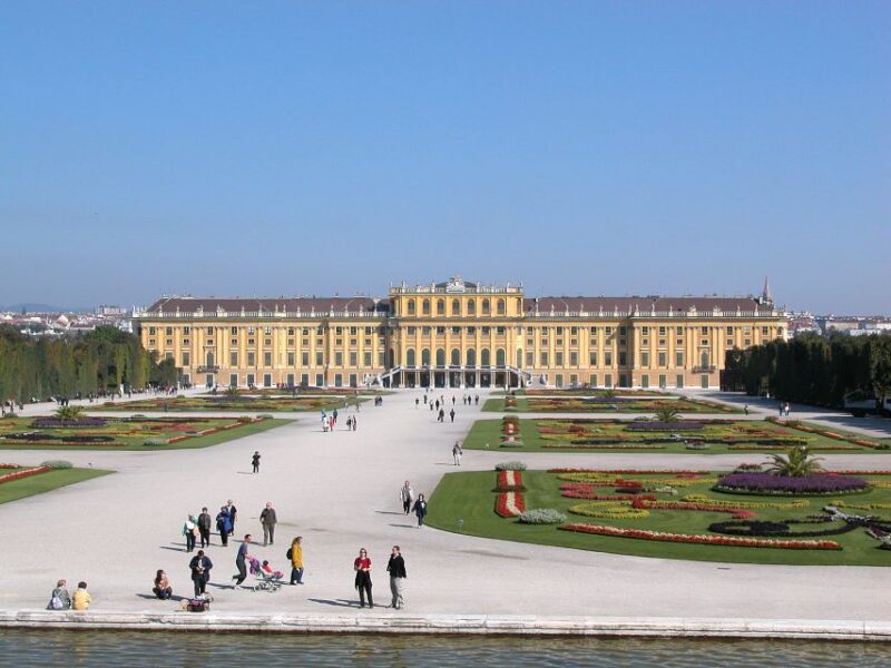 Vienna: Private One-Way Transfer to Cesky Krumlov - Pickup and Drop-off