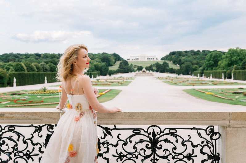 Vienna: Private Schönbrunn Gardens Photoshoot - Booking Details